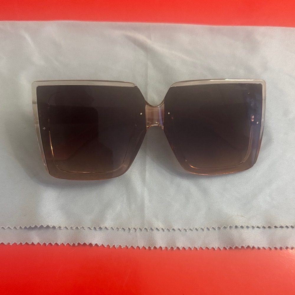 Chic Gradient Brown Sunglasses - image 1